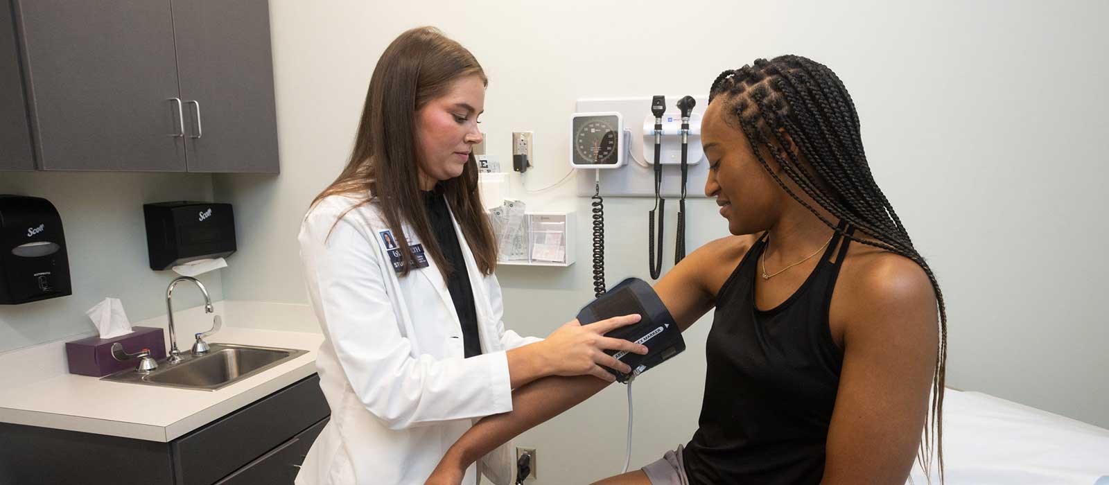 A student in the Whiddon College of Medicine Simulation Center