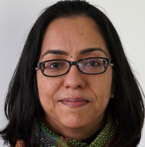 Parama Chaudhury Headshot